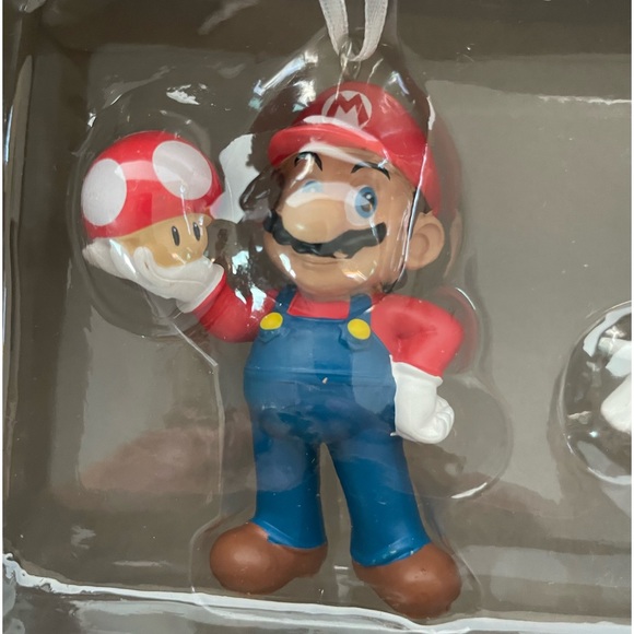 Mario & Luigi Ornaments - Picture 6 of 9